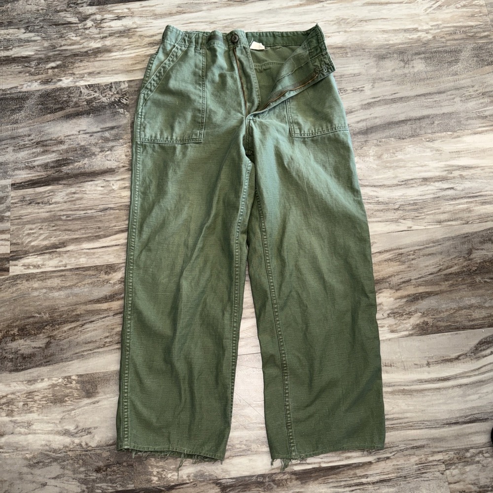 Vintage 60's Sateen OG-107 Trouser Pants Vietnam Fatigue Pants Green 32X33 READ
